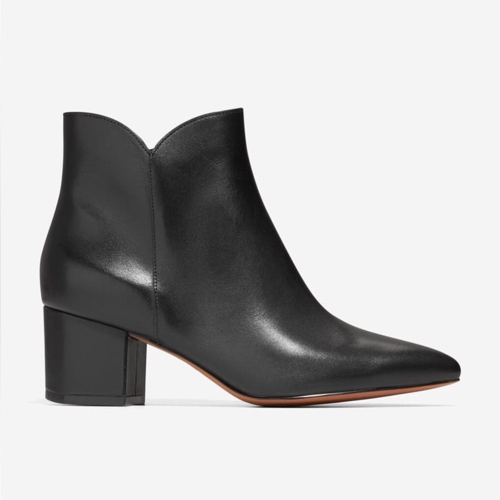 Cole Haan Elyse leather Sleek Black Ankle Booties block chunky low heel sz 8.5